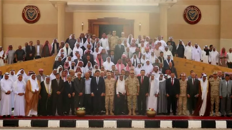 قيادة قوات شرق القناة لمكافحة الإرهاب تستقبل عدداً من شيوخ وعواقل القبائل