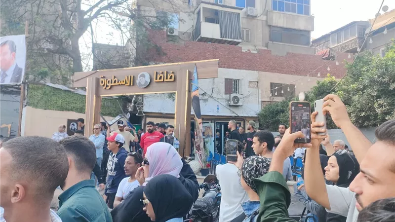 وصول جثمان الراحل إسماعيل الليثي إلى مسجد ناصر بإمبابة لصلاة الجنازة