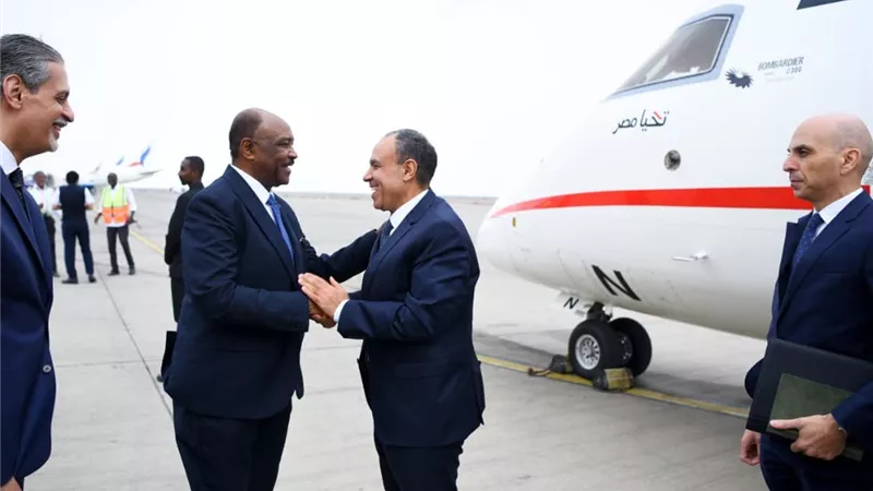 وزير الخارجية يصل إلى بورسودان لبحث تطورات الأوضاع