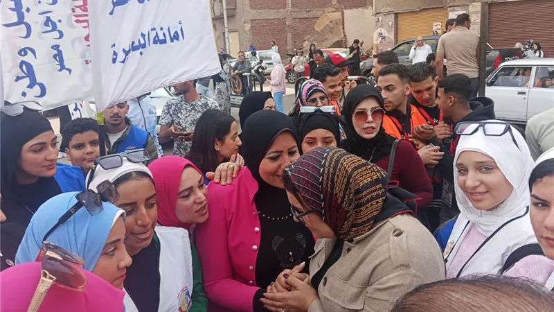 الشباب والسيدات المسنات يسيطرون على المشهد الانتخابي بلجان البحيرة
