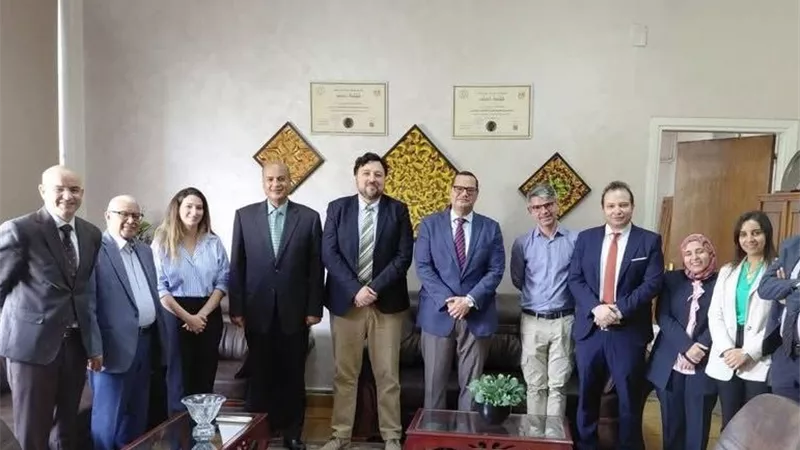 بدء تجربة التدريس المشترك بين حقوق عين شمس وكلية القانون بجامعة إسيكس