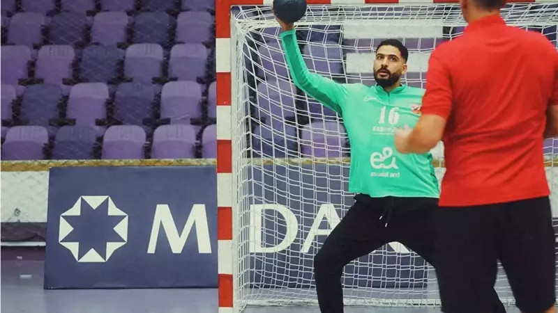 الأهلي يواصل الاستعداد لسموحة في سوبر اليد بالإمارات