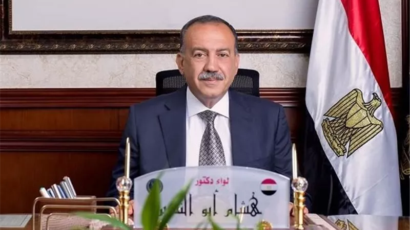 محافظ أسيوط : غرفة العمليات المركزية تتابع الموقف لحظة بلحظة
