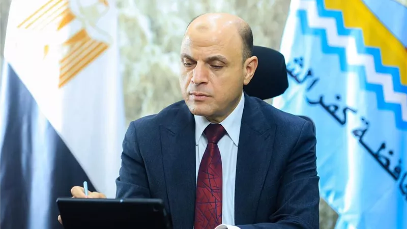 محافظ كفر الشيخ يتابع فعاليات البرنامج التدريبي حول التطوير والميكنة 