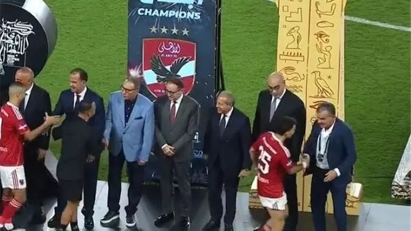 أزمة المنصة ومصير رؤوف وقيد القداح.. 14 تصريحا مهمًا لنائب الزمالك