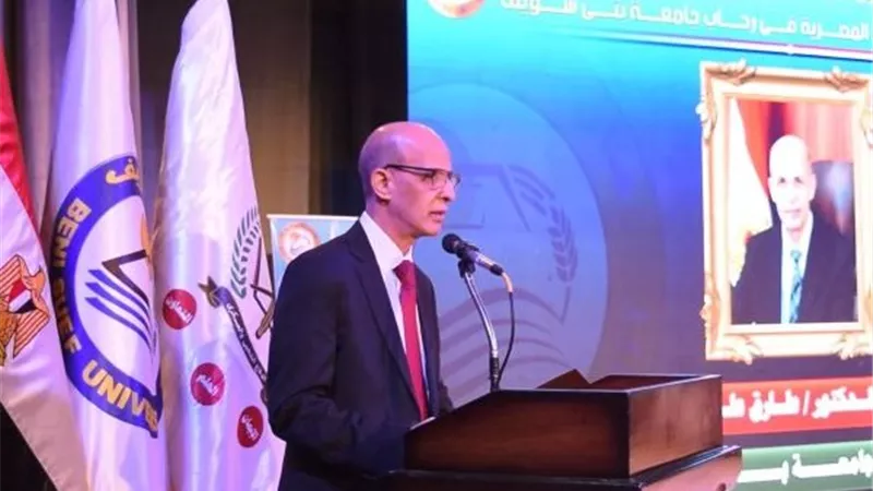 رئيس جامعة بني سويف يشهد فعاليات الندوة التثقيفية للقوات المسلحة