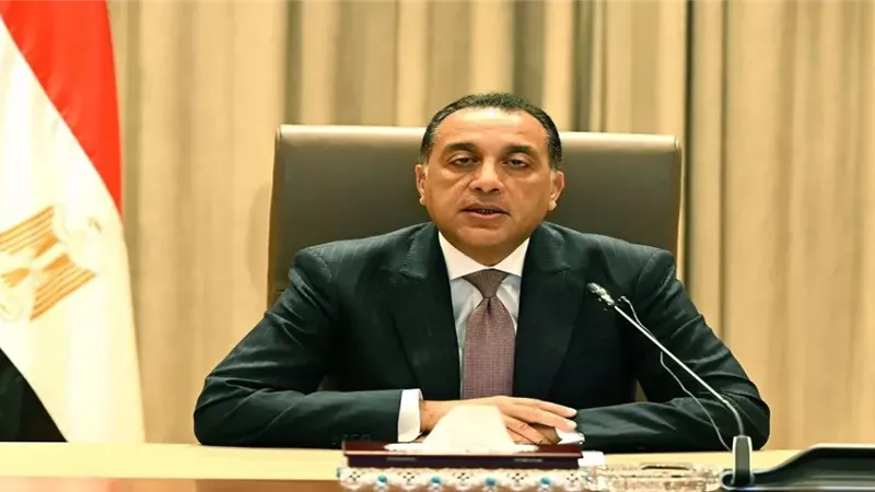 مصطفي مدبولي: 250 ألف غرفة فندقية جديدة في مطاري سفنكس والغردقة| فيديو