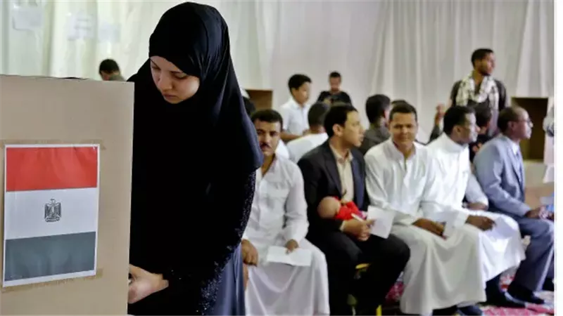 إقبال متزايد وتنافس قبلي.. مشهد انتخابي نشط في اليوم الثاني بسوهاج |فيديو