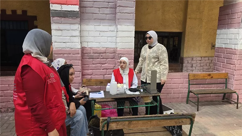 الفرق الطبية بالجيزة تقدم خدماتها للمواطنين في ثاني أيام انتخابات النواب