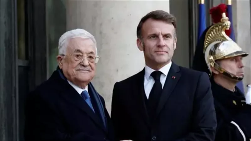 فرنسا و فلسطين تشكلان لجنة لوضع دستور الدولة الفلسطينية 