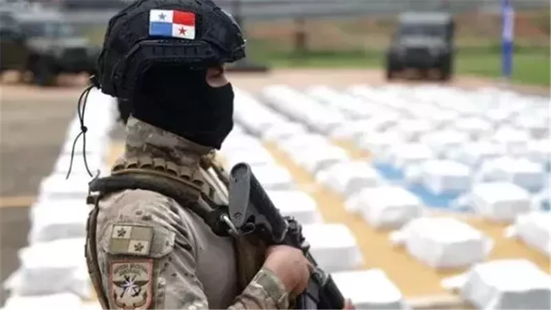 قوات الأمن في بنما: اعتراض قارب محمل بـ 13 طنًا من الكوكايين