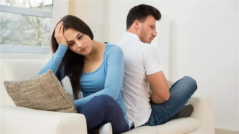 7 أخطاء كارثية يرتكبها الرجال وتُدمر الزواج.. هل تفعلها؟ 