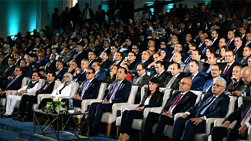مدبولى :  ملف الصحة يحتل أولوية قصوى في استراتيجية الدولة المصرية