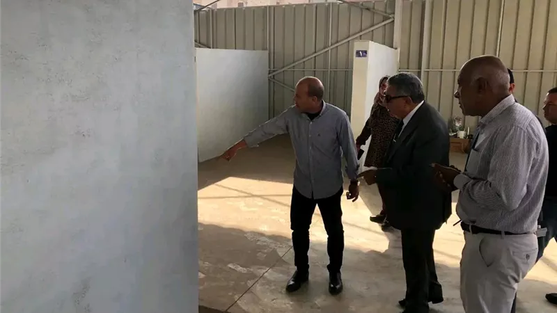 محافظ الدقهلية يتفقد سوق طلخا الحضاري ويوجه بسرعة تسكين الباعة الجائلين
