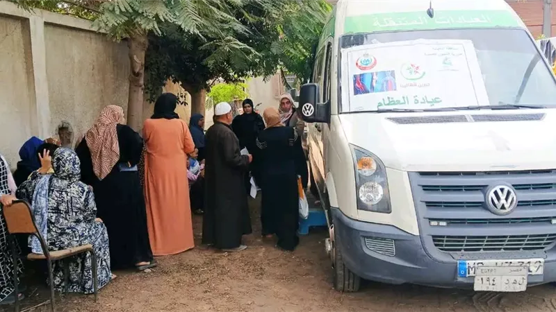 محافظ الدقهلية: 1654 مواطنًا استفادوا من القافلة الطبية المجانية بالرحماني