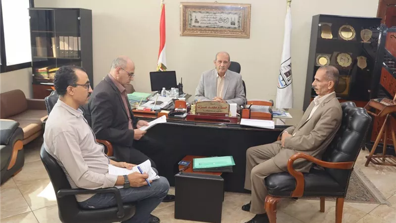 السكرتير العام يرأس اجتماع مجلس مركز تدريب الحاسب ببني سويف