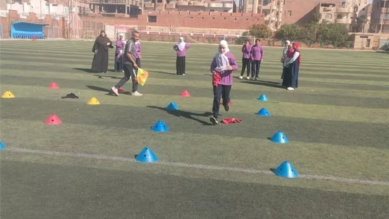 محافظ المنيا يستعرض جهود مديرية الشباب والرياضة خلال أكتوبر الماضى