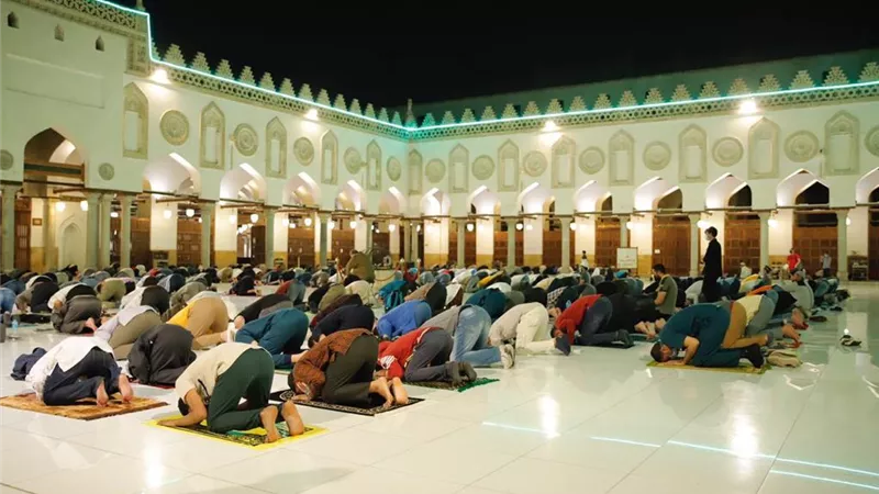 هل وقت صلاة الفجر في مصر خاطئ؟ دار الإفتاء تحسم الجدل