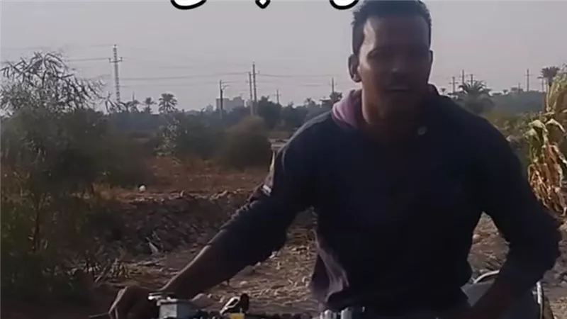 فيديو صادم لشاب يسحل كلبًا في قنا.. وتحرك عاجل من الأمن