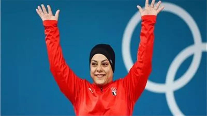 سارة سمير ابنة الإسماعيلية تحصد الذهب وتحطم الرقم الإفريقي في إنجاز جديد
