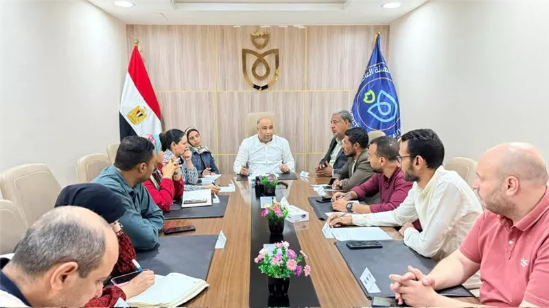 اجتماع دوري لتعزيز جودة الخدمات الصحية في الأقصر