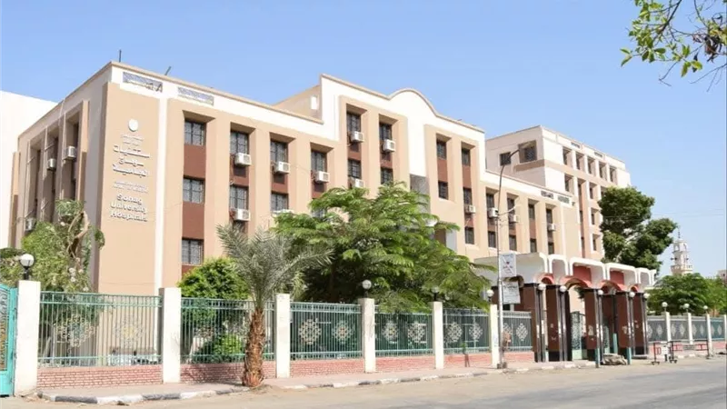 مستشفيات سوهاج الجامعية تجري 15 عملية جراحية  ضمن مبادرة قوائم الانتظار