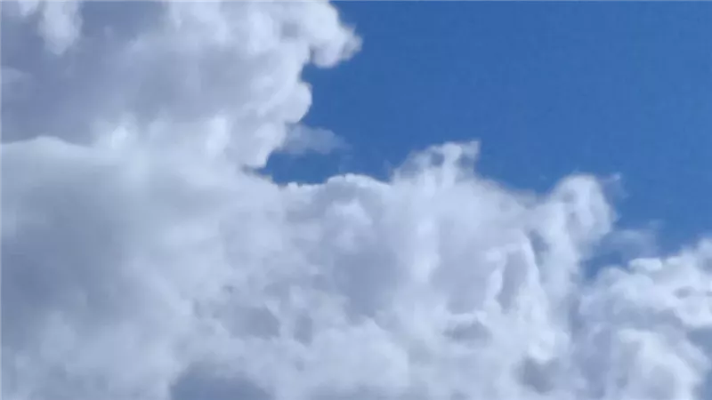 غيوم في سماء الإسكندرية.. نوة المكنسة تضرب المحافظة خلال ساعات