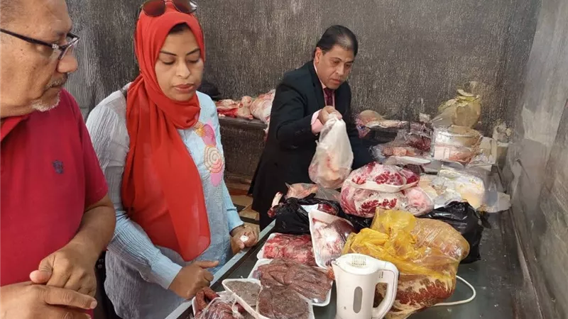 بيطري الأقصر يضبط لحوم غير صالحة للاستهلاك الآدمي