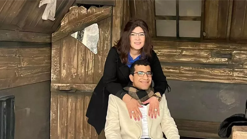 نصف فلان الآخر.. فاطمة ناعوت: «ربنا راضي عني بسبب عمر ابني»