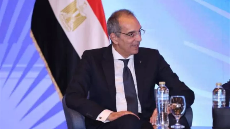وزير الاتصالات:  90% من البيانات العالمية تمر عبر قنوات مصر البحرية|فيديو