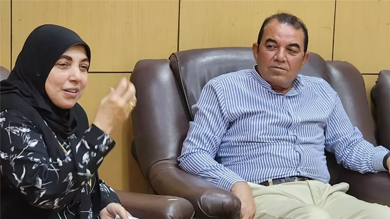 نصف فلان الآخر.. الشاعر أحمد نبوي يتحدث عن قوة ورقة شريكة حياته