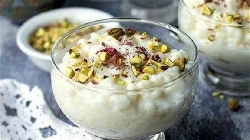 أسهل طريقة لتحضير أرز بلبن بالتمر