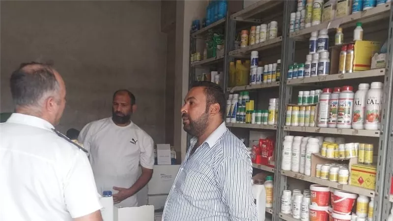 ضبط 3 محال مبيدات زراعية دون ترخيص بالإسماعيلية