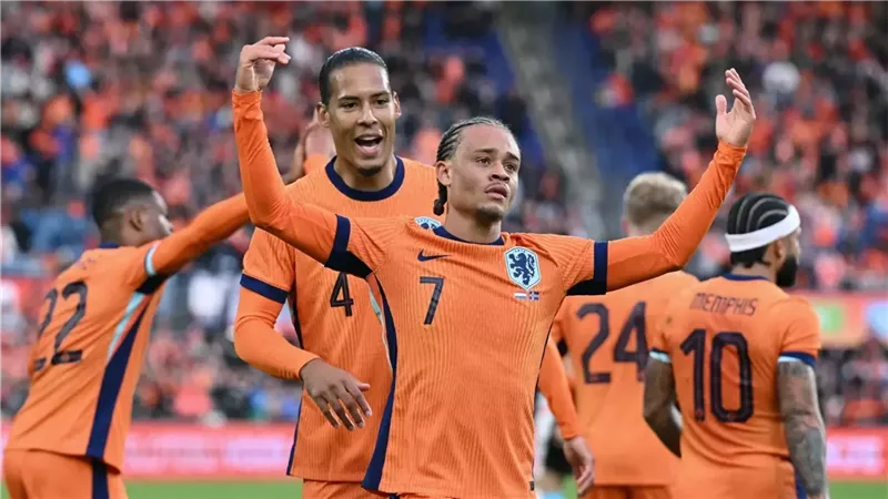 صراع التأهل.. هولندا تواجه بولندا في تصفيات كأس العالم 2026 