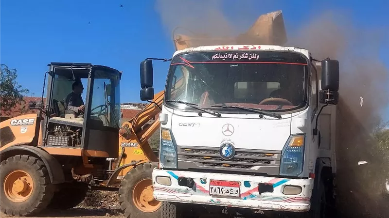 الوحدة المحلية بسمسطا تشن حملات صارمة لوقف التعديات وتضبط مخالفات بالمخابز