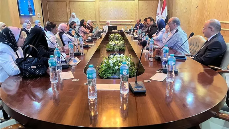 صيدلة عين شمس تستضيف الدكتور أحمد كاسب من مركز إم دي أندرسون للسرطان 