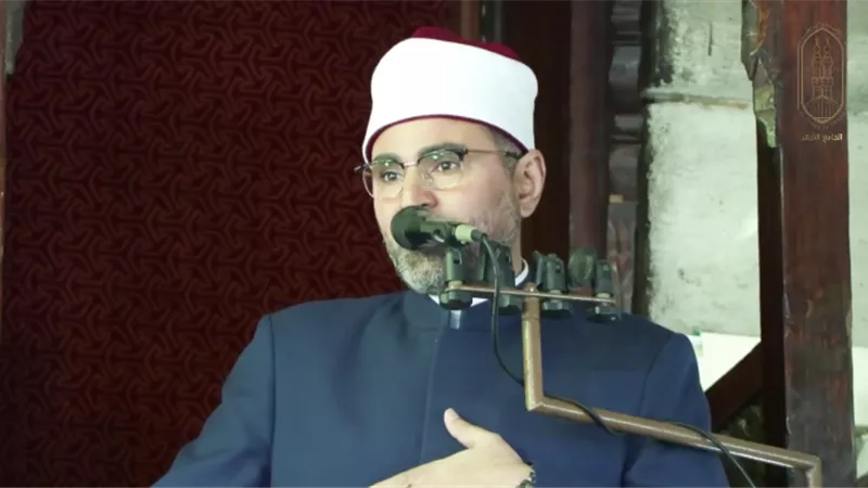 خطيب الأزهر: النحل لو انقرض سيختفي ثلثي غذاء الإنسان |فيديو