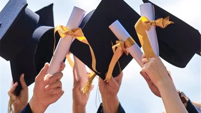من الطموح إلى الواقع.. كيف تتحول مشروعات التخرج لشركات ناشئة؟