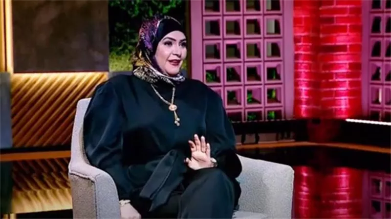 بعد خلع منال عبد اللطيف له.. تعرف على حكم الحجاب في الإسلام