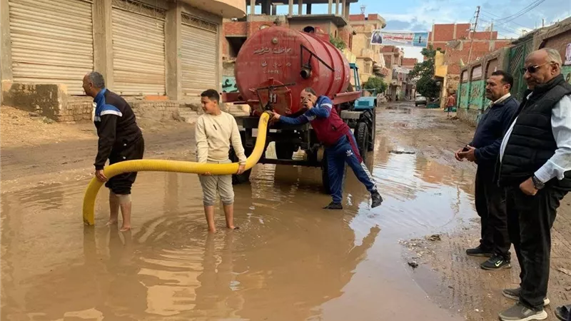 سقوط أمطار خفيفة يصاحبها انخفاض فى درجة الحرارة بالشرقية | صور 