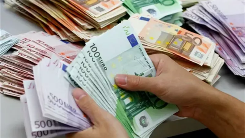 سعر اليورو اليوم الجمعة 14 نوفمبر 2025 
