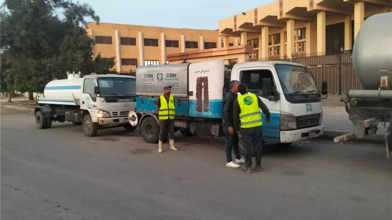القليوبية ترفع حالة الطوارئ.. انتشار مكثف لمعدات سحب مياه الأمطار بالشوارع