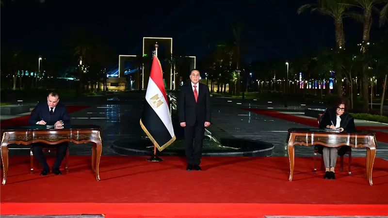 بحضور رئيس الوزراء.. مذكرة تفاهم لإنشاء مركز ثقافي لتعليم الحرف اليدوية