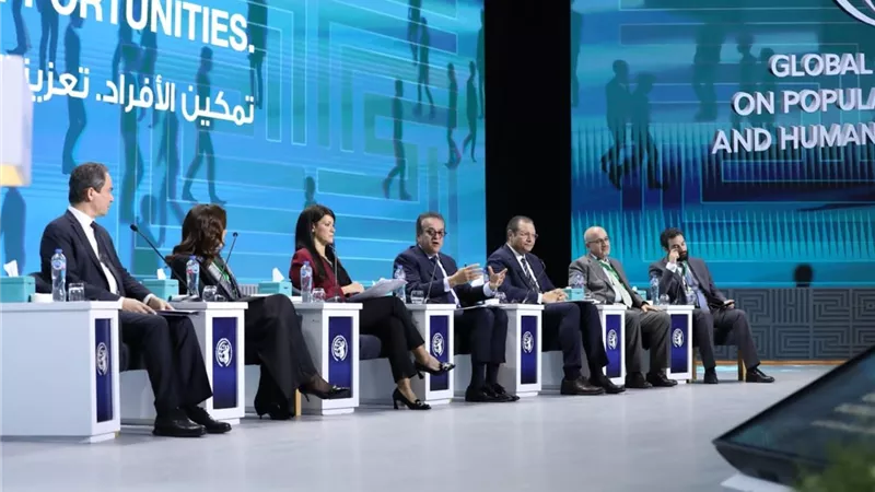وزير الصحة والسكان يطلق الاستراتيجية الوطنية للصحة الرقمية «2025–2029»