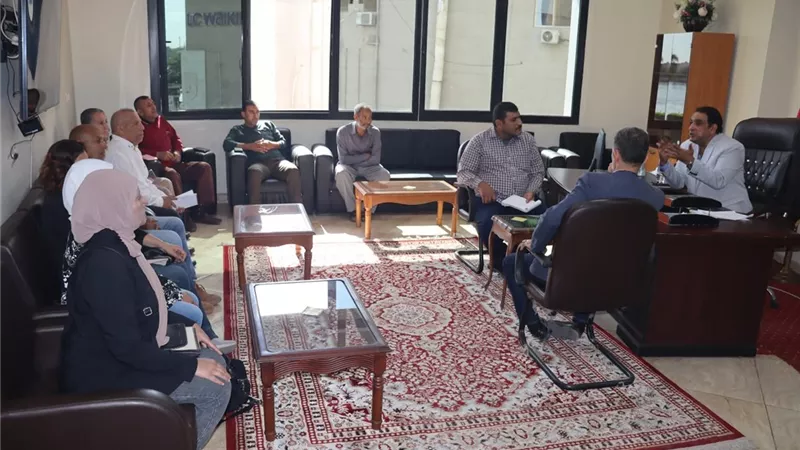 السكرتير العام المساعد يبحث تعزيز إنتاج مشروعات الدواجن