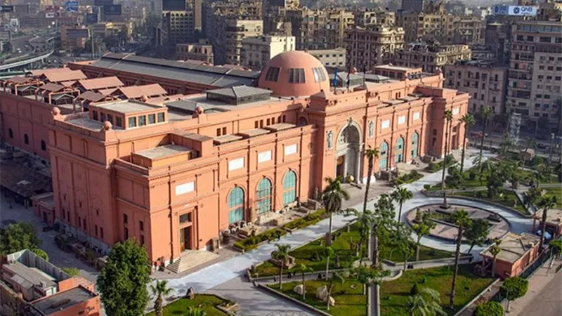 القاهرة تسترجع تاريخ 123 عاما من المتحف المصري بالتحرير
