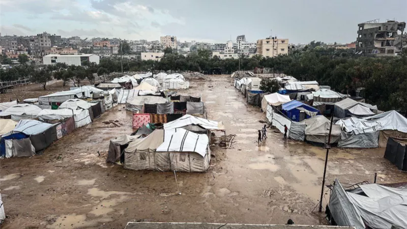 فلسطين تطالب بتدخل دولي عاجل لإدخال الخيام والبيوت الجاهزة إلى غزة