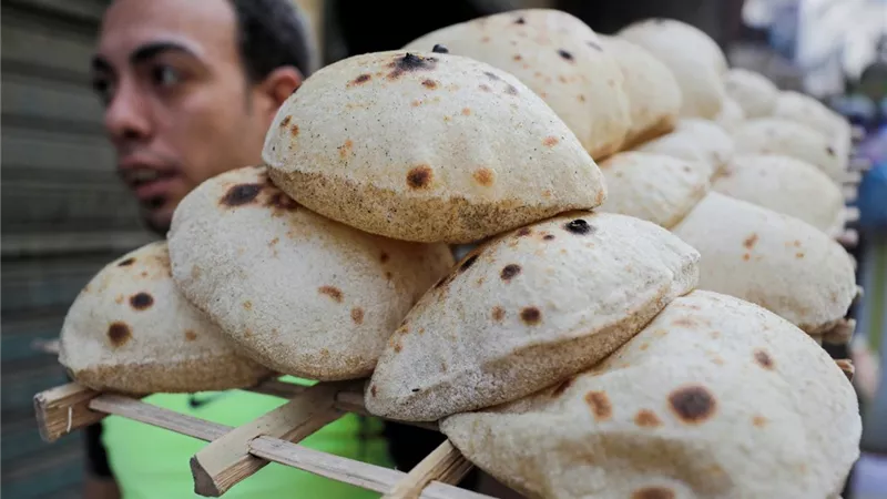 المخابز بلا رقابة.. الوزن ناقص والسعر غالي| تقرير 