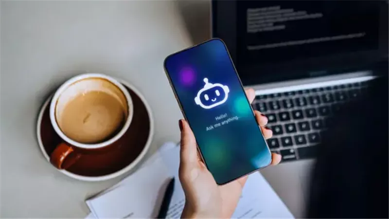 آبل تُلزم التطبيقات بحماية المستخدمين من شركات الذكاء الاصطناعي