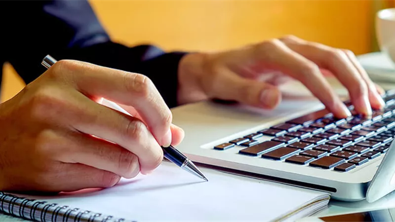 للباحثين.. مكاتب إعداد الرسائل العلمية.. غش وتدليس